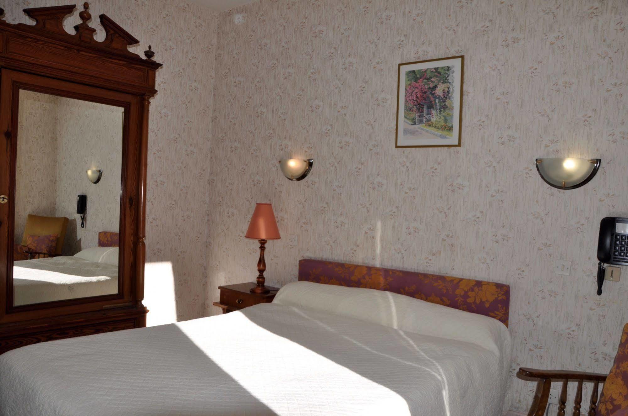 Hotel Des Eaux-Bonnes Zewnętrze zdjęcie